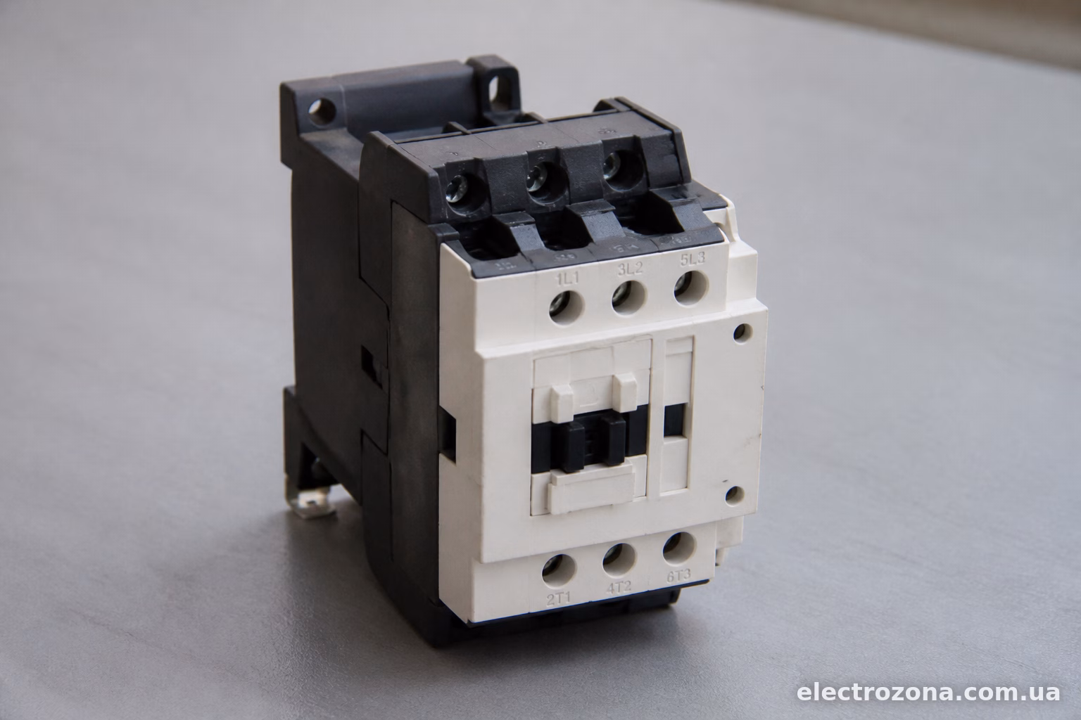 Schneider Electric LC1D38: характеристики та підключення